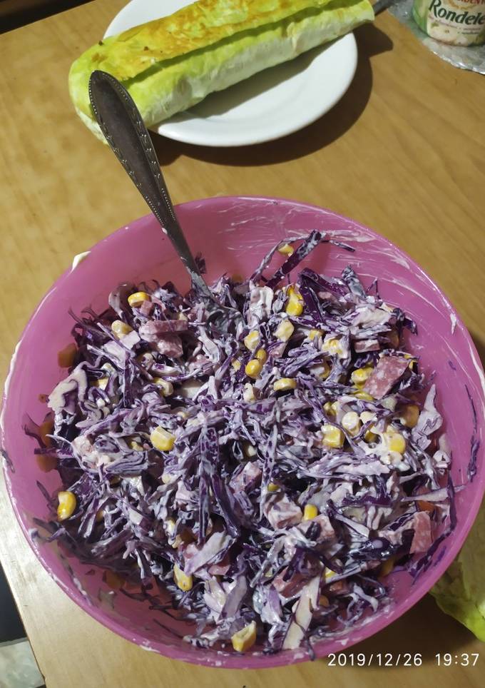 Салат с синей капустой