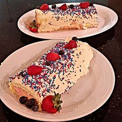 A picture of Vanilla Cake Roll.