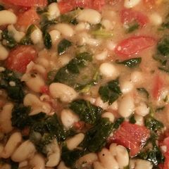 A picture of Garlicky Cannellini Beans with Spinach & Tomatoes.