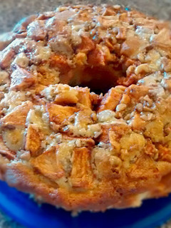A picture of Apple Cake.