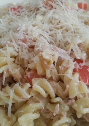 A picture of Tuna Pasta Salad.