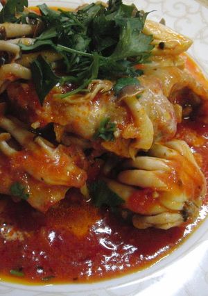 A picture of Chicken Tomato Simmer in One Pot.