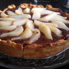 A picture of Chocolate Pie with Pears.