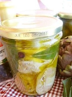 A picture of Artichokes in Oil.