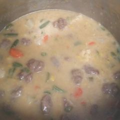 A picture of Cheezy Brat Stew.