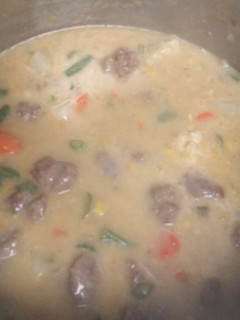 A picture of Cheezy Brat Stew.