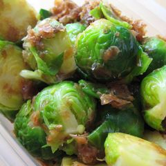 A picture of Seasoned Brussels Sprouts with Bonito Flakes.