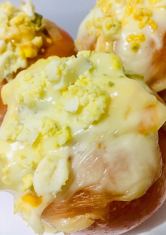 Una foto de 🍅TOMATES🍅 RELLENOS (AL HORNO) CON ZAPALLITOS, VERDURAS VARIAS Y🧀QUESO 🧀