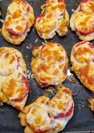 Margherita csirkemell 🌱🧄🍅🧀 recept fotója