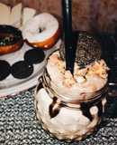 Caramel Fudge & Oreo Milkshake