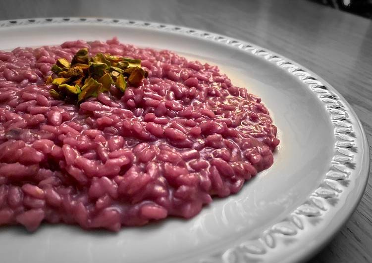 Risotto con cavolo cappuccio viola e granella di pistacchi 🍠