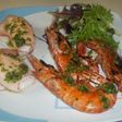 Calamares y gambones plancha