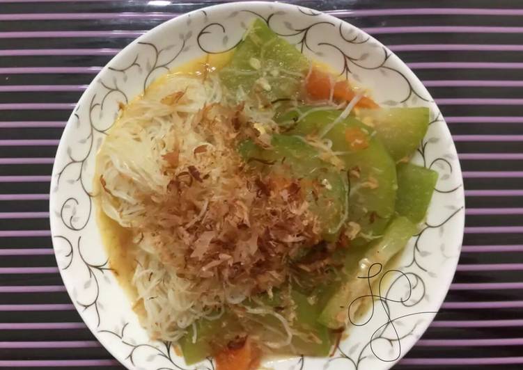 Recipe of Quick Hairy Gourd And Tomato With Tang Hoon