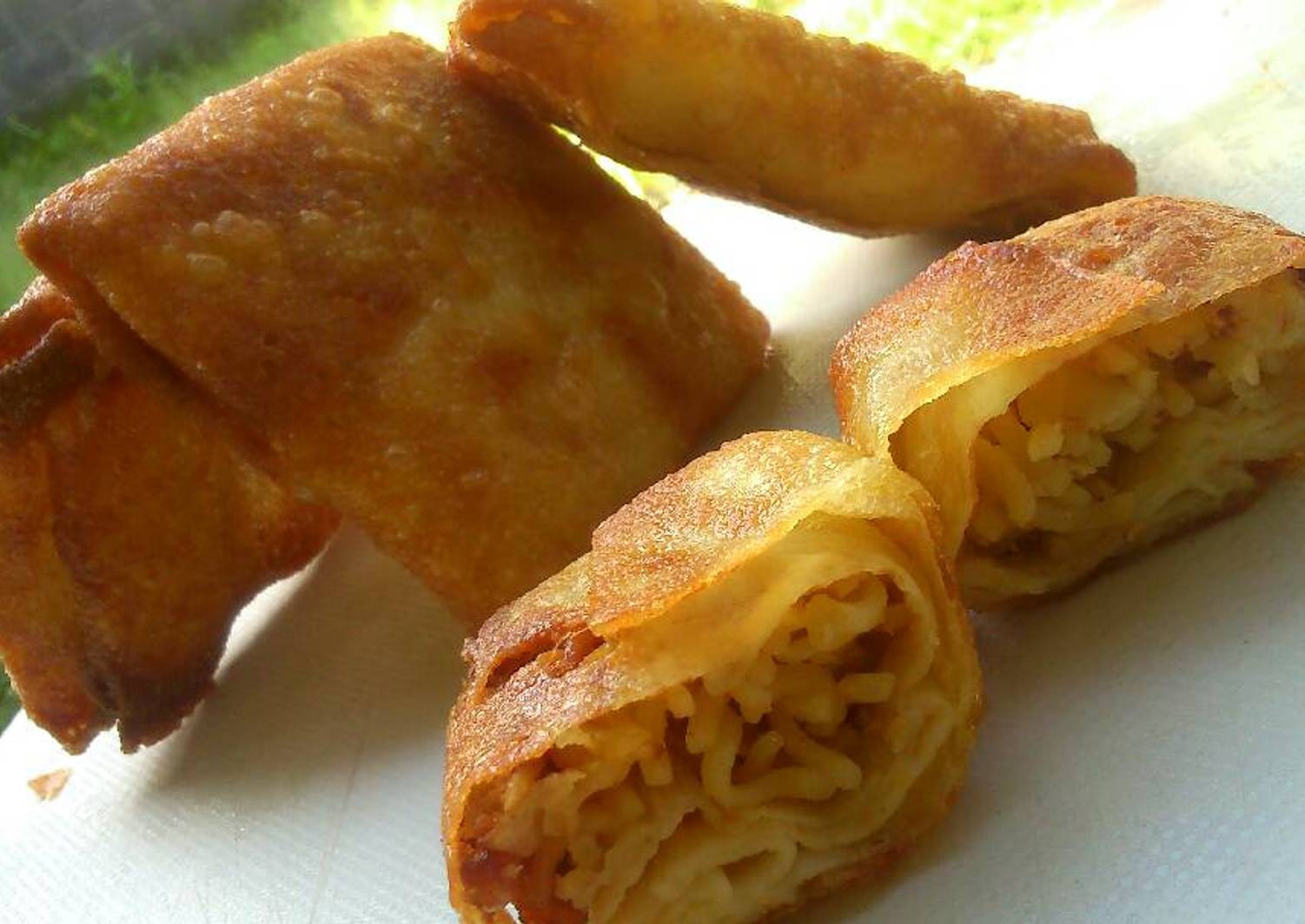 Resep Martabak mie / kulit lumpia isi indomie oleh Anita Resep Martabak mie / kulit lumpia isi indomie oleh Anita