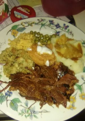 A picture of Christmas Dinner.