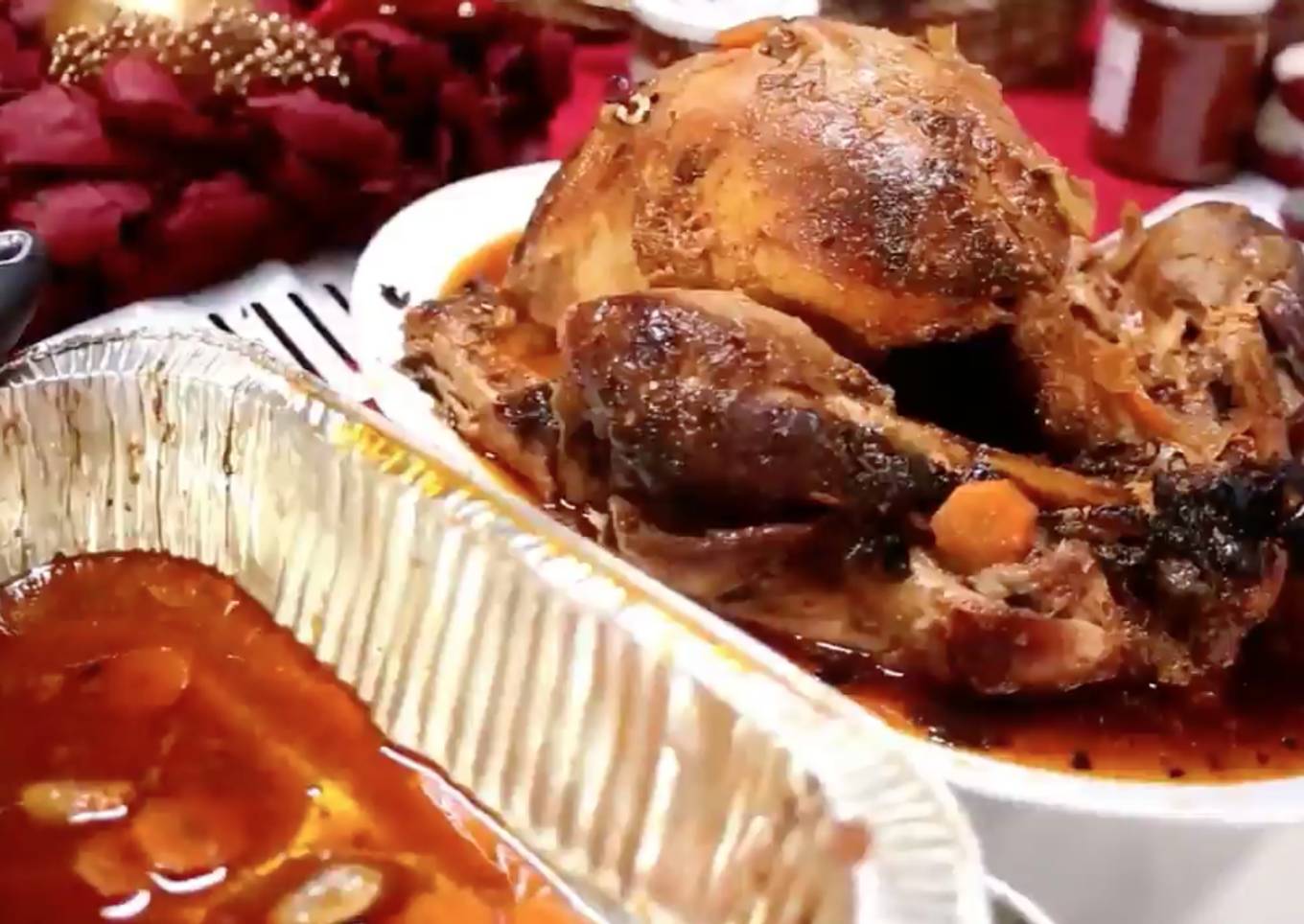 Pavo en 
<br />Salsa Guajillo
<br />Itakatl