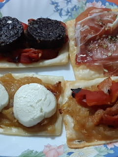 Una foto de Hojaldres para una cena de picoteo