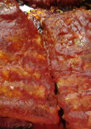 A picture of St Louis style sauce and rub.