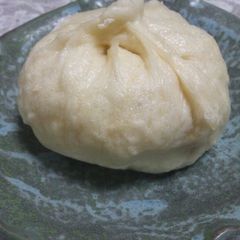 Piping Hot Easy Pork Steamed Buns (Nikuman) A picture of Piping Hot Easy Pork Steamed Buns (Nikuman).