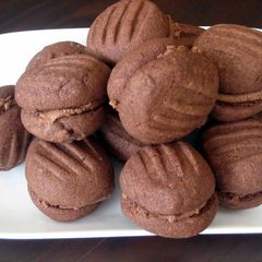 A picture of chocolate melting moments.