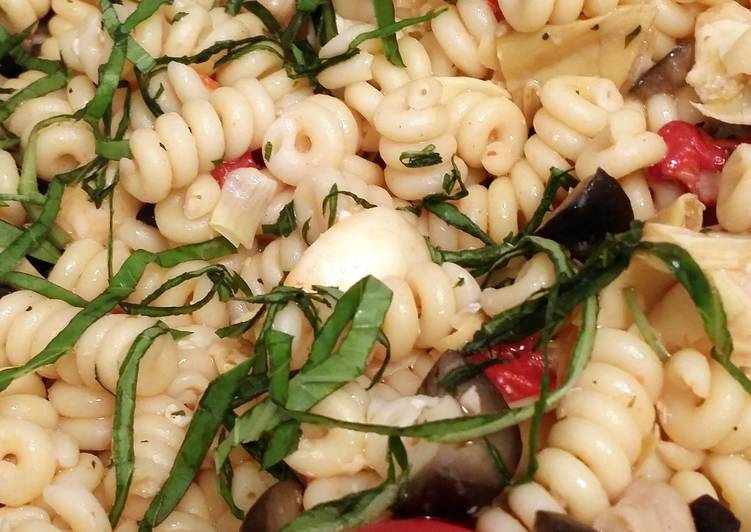 Amanda&rsquo;s Italian pasta salad