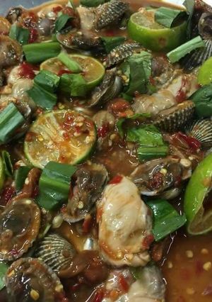 รูปของ ยำสามหอย แซ่บผัวหลง