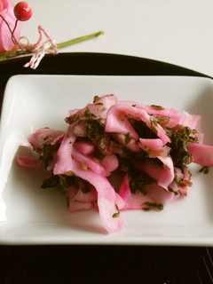 A picture of Pickled Sakura and Japanese Turnips.