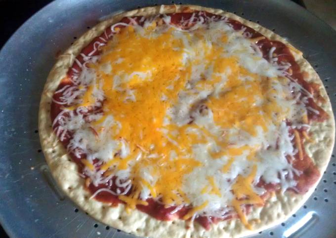 3 cheese pizza