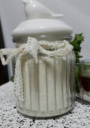 A picture of Mint Sugar.