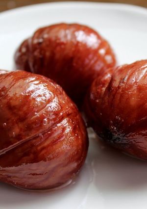 A picture of Chestnuts Simmered in White Wine.