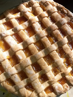 Una foto de Pastafrola con masa de aceite, fácil y económica 🥧