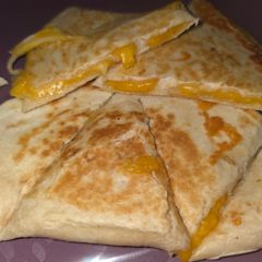 A picture of My favorite cheesy-quesadillas.