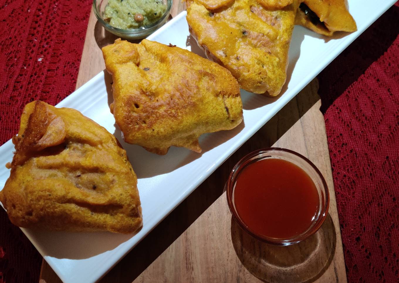 Stuffed Leftover Roti Pakoras