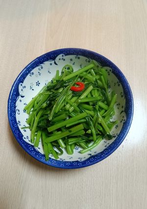 豬油蒜炒空心菜 的食譜成品照片