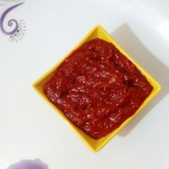 A picture of Spicy Schezwan Sauce.