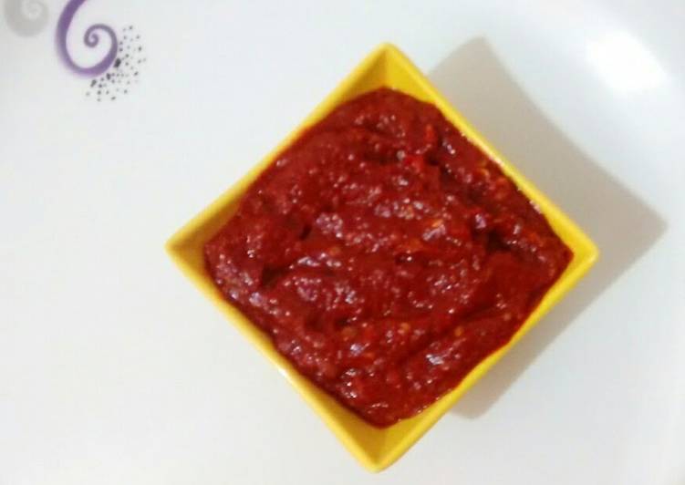 Step-by-Step Guide to Prepare Speedy Spicy Schezwan Sauce