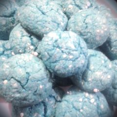 A picture of Blue Gooey Butter Cookies!!!.