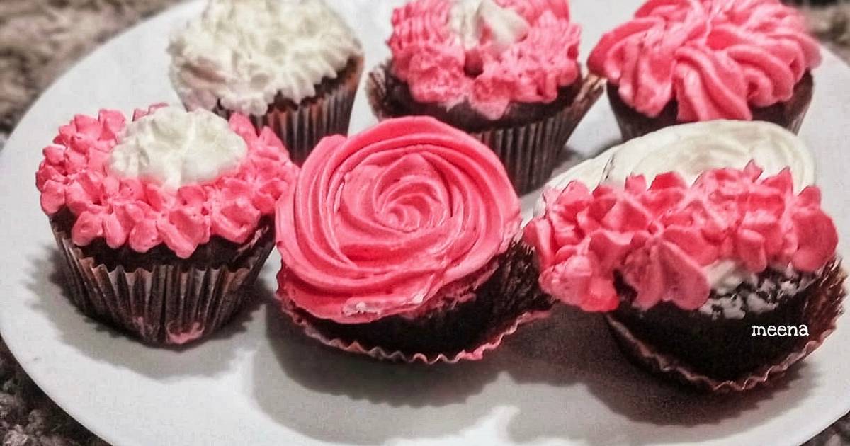 Resep Simple Buttercream (Anti Ngendal) oleh Mena Andriana Cookpad