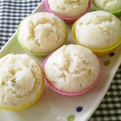 A picture of Banana Yogurt Steamed Bread Made with Pancake Mix.