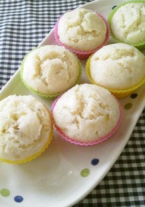 A picture of Banana Yogurt Steamed Bread Made with Pancake Mix.