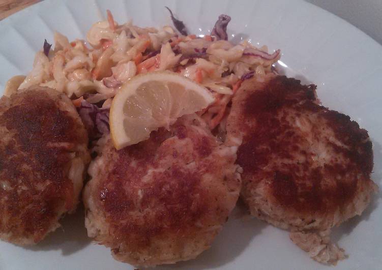 Step-by-Step Guide to Make Favorite Crab Cakes