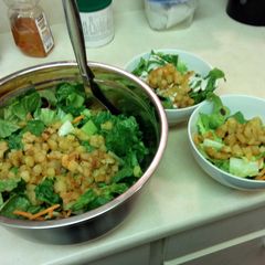 A picture of Salad with Hash Browns.