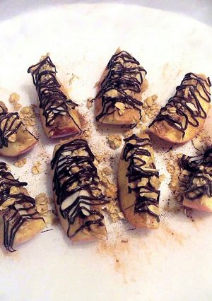 A picture of Healthy Peanut Butter Granola Apples.