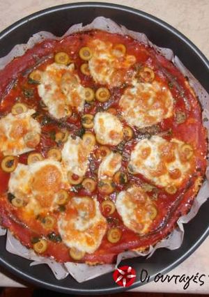 Φωτογραφία της συνταγής “Κάλπικη” pizza με κουνουπίδι. Και χωρίς ζύμη!!!