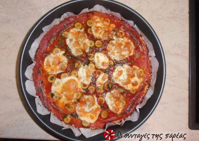 κύρια φωτογραφία συνταγής “Κάλπικη” pizza με κουνουπίδι. Και χωρίς ζύμη!!!