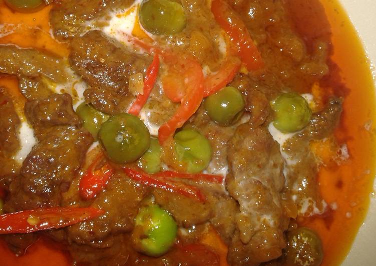 Dinner Ideas Panang beef or beef in red curry peanuts sauce