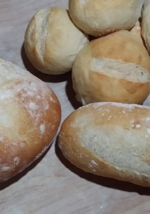 A picture of Iz's Vegan Easy French Bread.