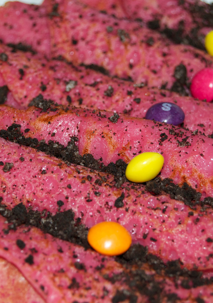 A picture of Raspberry red crépes.
