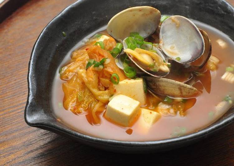 Recipe of Ultimate Kimchi Soup with Tofu and Asari or Manila Clams