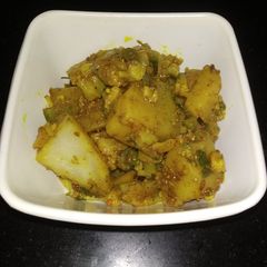 Gobhi aloo A picture of Gobhi aloo.